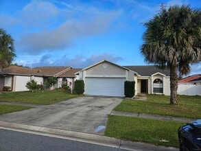 3160 Smoke Signal Cir in Kissimmee, FL - Building Photo - Building Photo