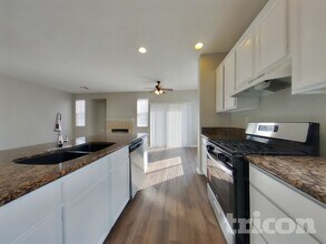 1734 W Ave H 1 in Lancaster, CA - Building Photo - Building Photo