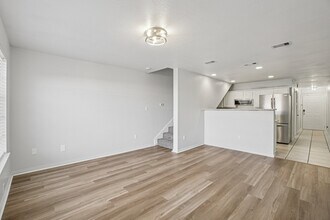 4021 Preferred Pl in Dallas, TX - Building Photo - Building Photo