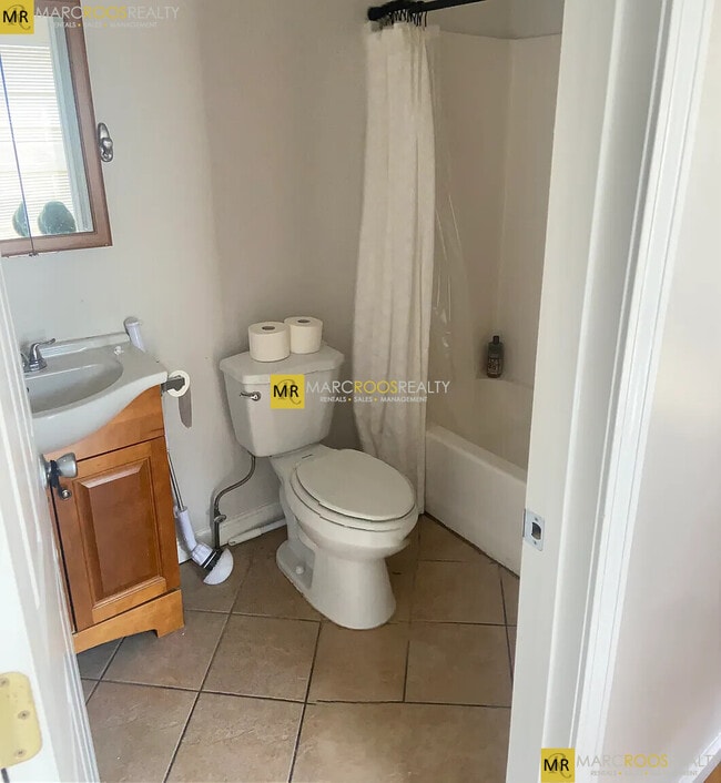 property at 22 High St