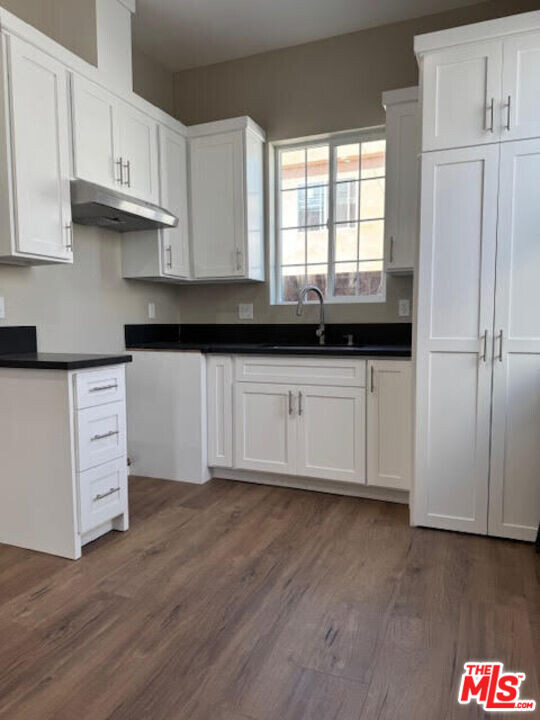4309 Garthwaite Ave in Los Angeles, CA - Building Photo