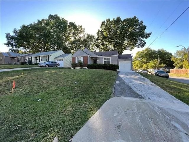 6400 Walrond Ave in Kansas City, MO - Building Photo - Building Photo