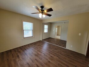 604 W Seerley Blvd in Cedar Falls, IA - Building Photo - Building Photo
