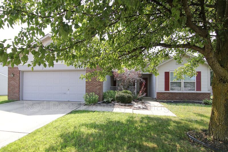 1797 Chatham Pl in Danville, IN - Building Photo