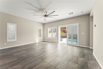 12 Via Dolcetto in Henderson, NV - Building Photo - Building Photo