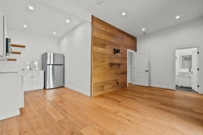 property at 23034 Burbank Blvd