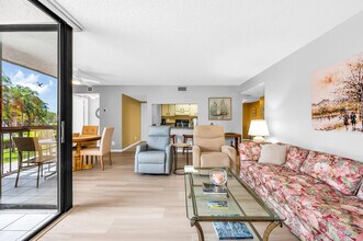 2255 Lindell Blvd in Delray Beach, FL - Building Photo - Building Photo