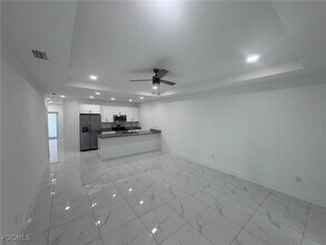 727 Gordon Ave S in Lehigh Acres, FL - Building Photo - Building Photo