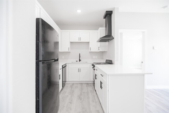 2101 Reinke Rd in Waller, TX - Foto de edificio - Building Photo