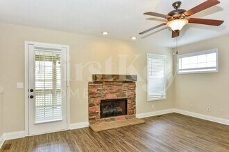 758 Cavalier Dr in Clarksville, TN - Building Photo - Building Photo