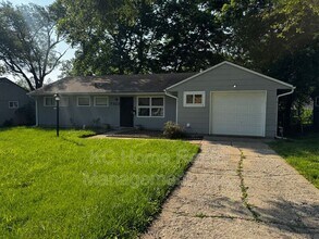 7313 E 109 Terrace in Kansas City, MO - Building Photo - Building Photo