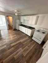 14-16-16 Bridge Ct in New Braintree, MA - Building Photo