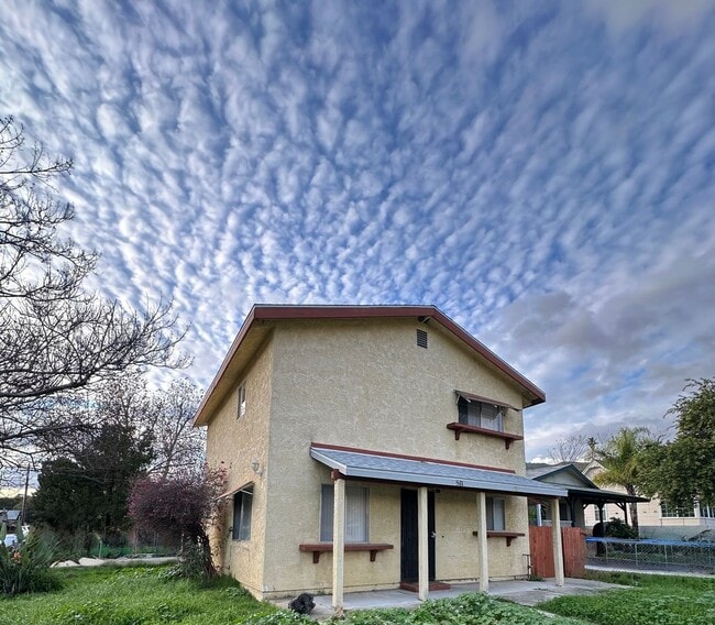 513 N Main St in Piru, CA - Building Photo - Building Photo