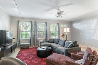 430 E Oglethorpe Ave in Savannah, GA - Building Photo - Building Photo