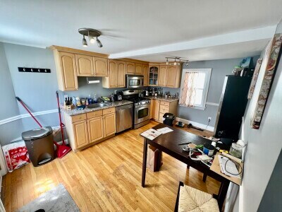 9 Clyde St, Unit 1 in Somerville, MA - Building Photo