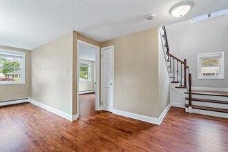 31 Wethersfield Rd in Natick, MA - Building Photo - Building Photo