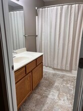 10548 Missoula Way in Knoxville, TN - Foto de edificio - Building Photo