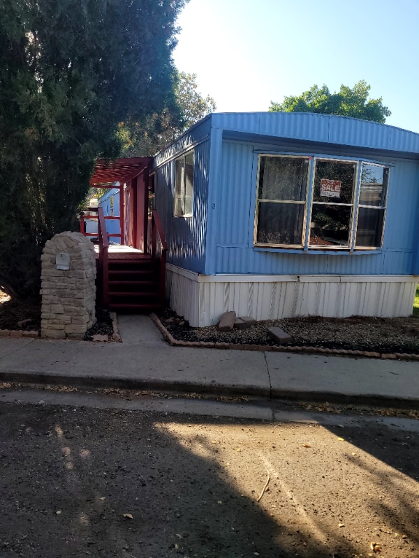 property at 10 9th Ave