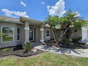 6210 62nd Terrace E in Palmetto, FL - Building Photo - Building Photo