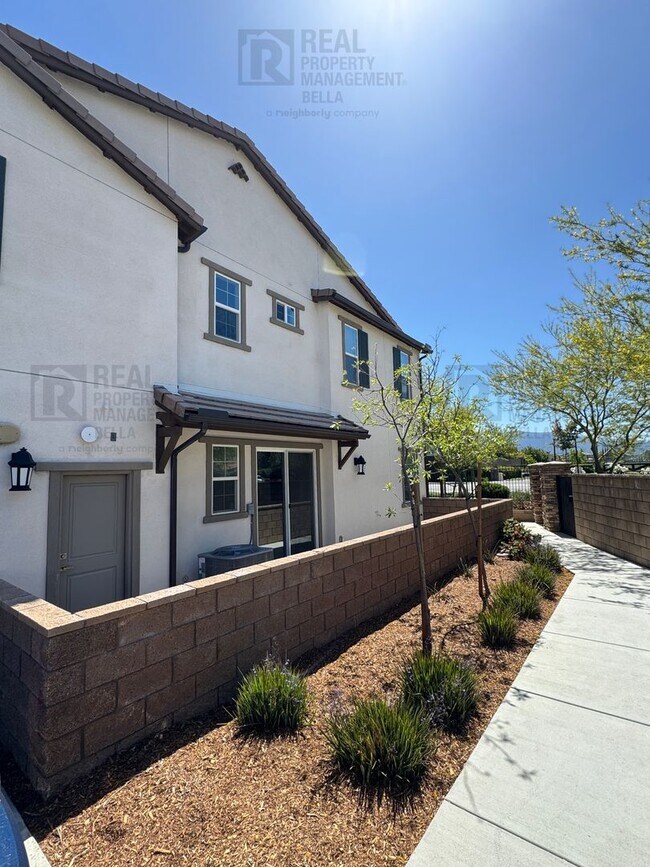 45684 Corte Lindo in Temecula, CA - Building Photo - Building Photo