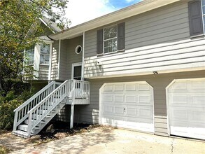 2868 Rocky Pointe Way in Snellville, GA - Building Photo - Building Photo