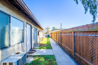 444 Claydelle Ave in El Cajon, CA - Building Photo - Building Photo