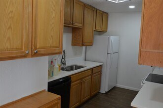6343 Glenhagen Dr in Houston, TX - Building Photo - Building Photo