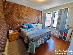 219 Harvard St, Unit 15 in Brookline, MA - Building Photo - Building Photo