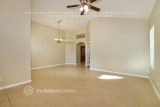 204 Tower View Dr E in Haines City, FL - Foto de edificio - Building Photo