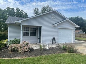 107 Miranda Way in Maryville, TN - Building Photo