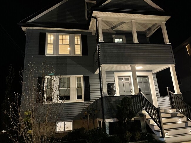 property at 1092 Main St