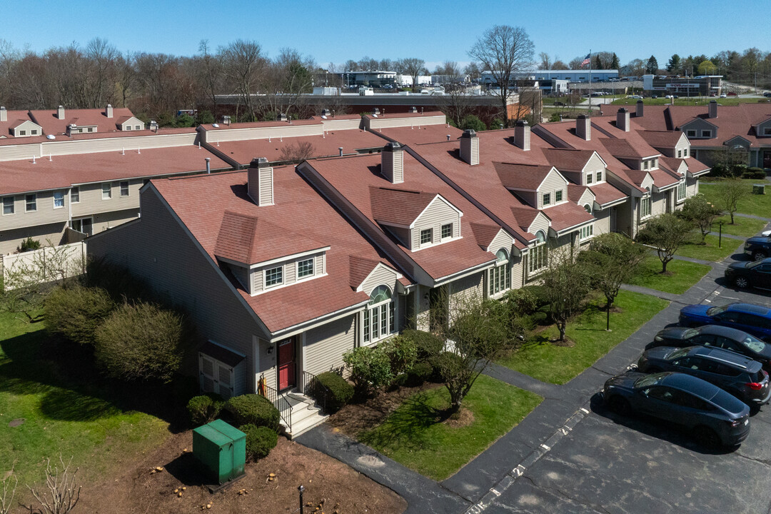 Maplewood Condos in Shrewsbury, MA - Building Photo