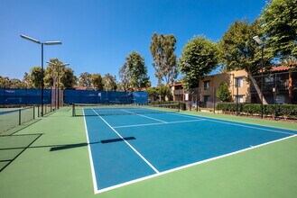 The Huntington in Huntington Beach, CA - Foto de edificio - Building Photo