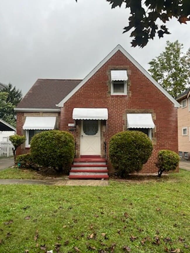 property at 11215 Langton Ave
