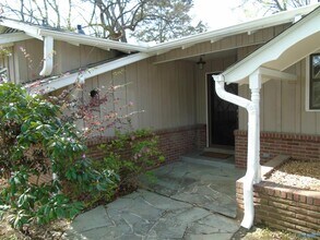 2504 Maysville Cir NE in Huntsville, AL - Building Photo - Building Photo