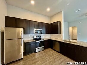 3406 Lindsay Ln in Seguin, TX - Building Photo - Building Photo