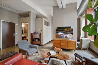 350 St Peter St in St. Paul, MN - Building Photo - Building Photo