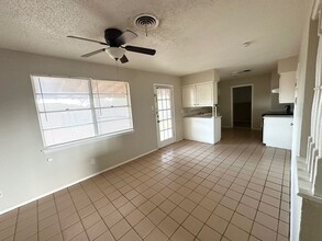 4811 W Illinois Ave in Midland, TX - Building Photo - Building Photo