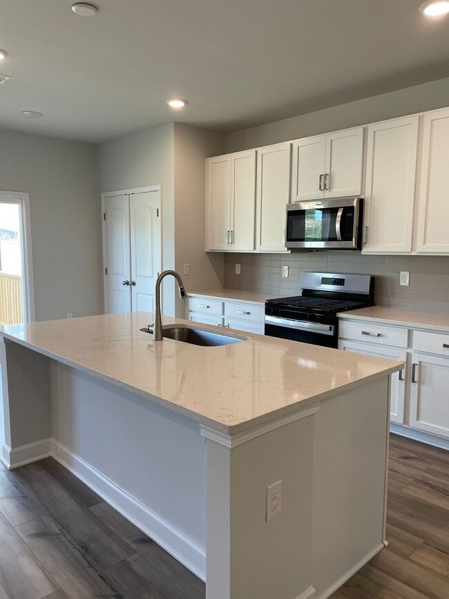 108 Millbrook Dr in Spring Hill, TN - Building Photo - Building Photo