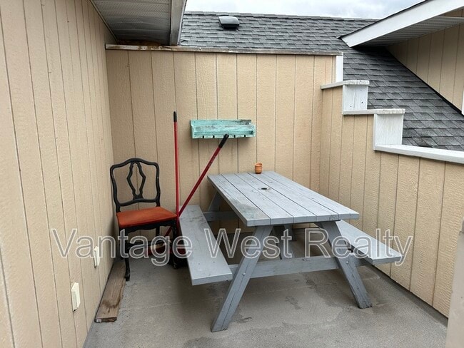 property at 3585-3585 Elliott Rd