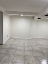 219 Tecumseh Ave, Unit 1A in Mount Vernon, NY - Foto de edificio - Building Photo