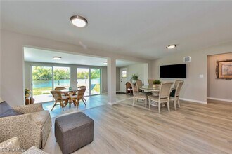 1824 Harbor Ln in Naples, FL - Building Photo - Building Photo