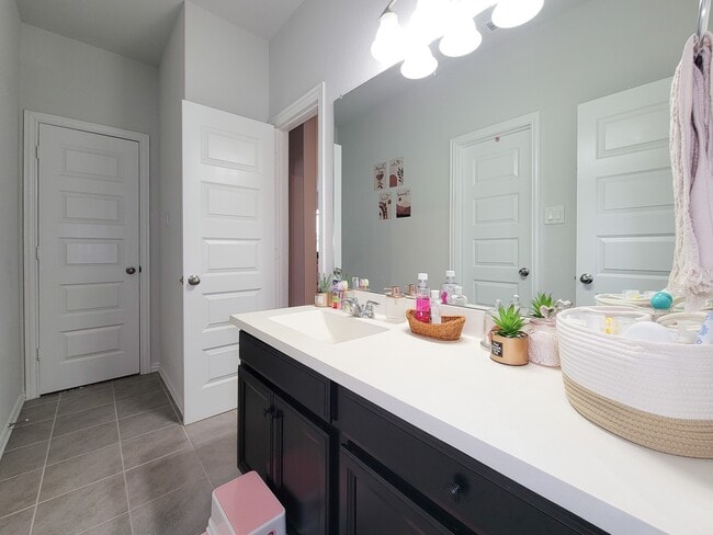 4010 Palmer Meadow Ct