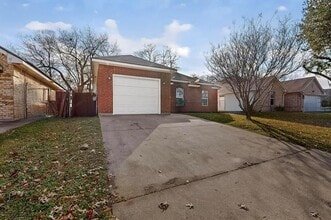 8642 Torreon Ct in Dallas, TX - Building Photo - Building Photo