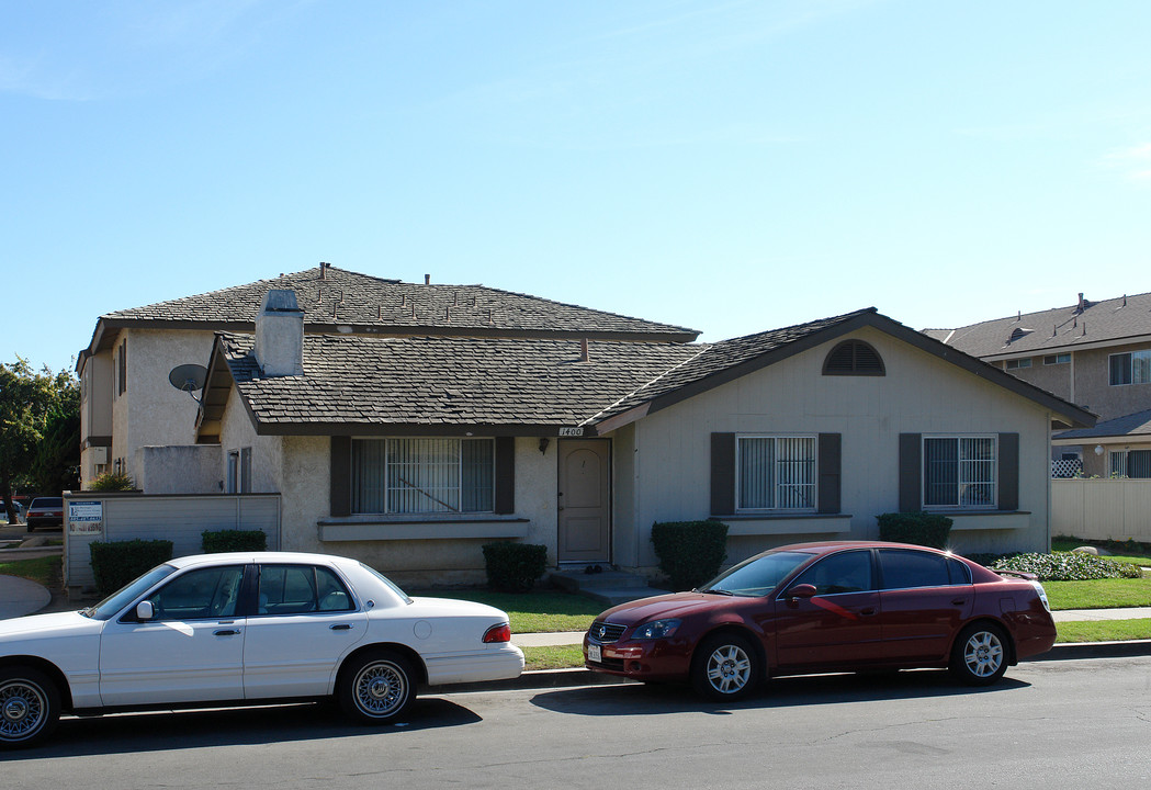 1400 W Isleton Pl in Oxnard, CA - Building Photo