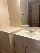 42 Vinway Ct, Unit 2 in Dayton, OH - Building Photo - Building Photo