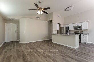 8338 W Bluefield Ave in Peoria, AZ - Building Photo - Building Photo