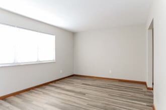 11996 Wincanton Dr in Cincinnati, OH - Foto de edificio - Building Photo