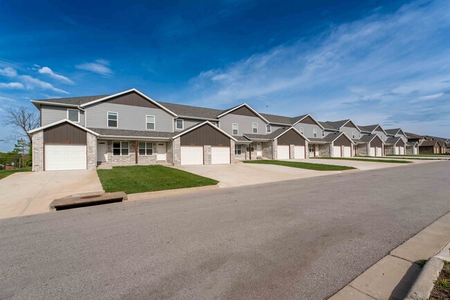 Oakwood Heights Townhomes