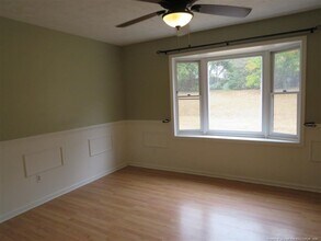 5660 Bauer St in Hope Mills, NC - Building Photo - Building Photo